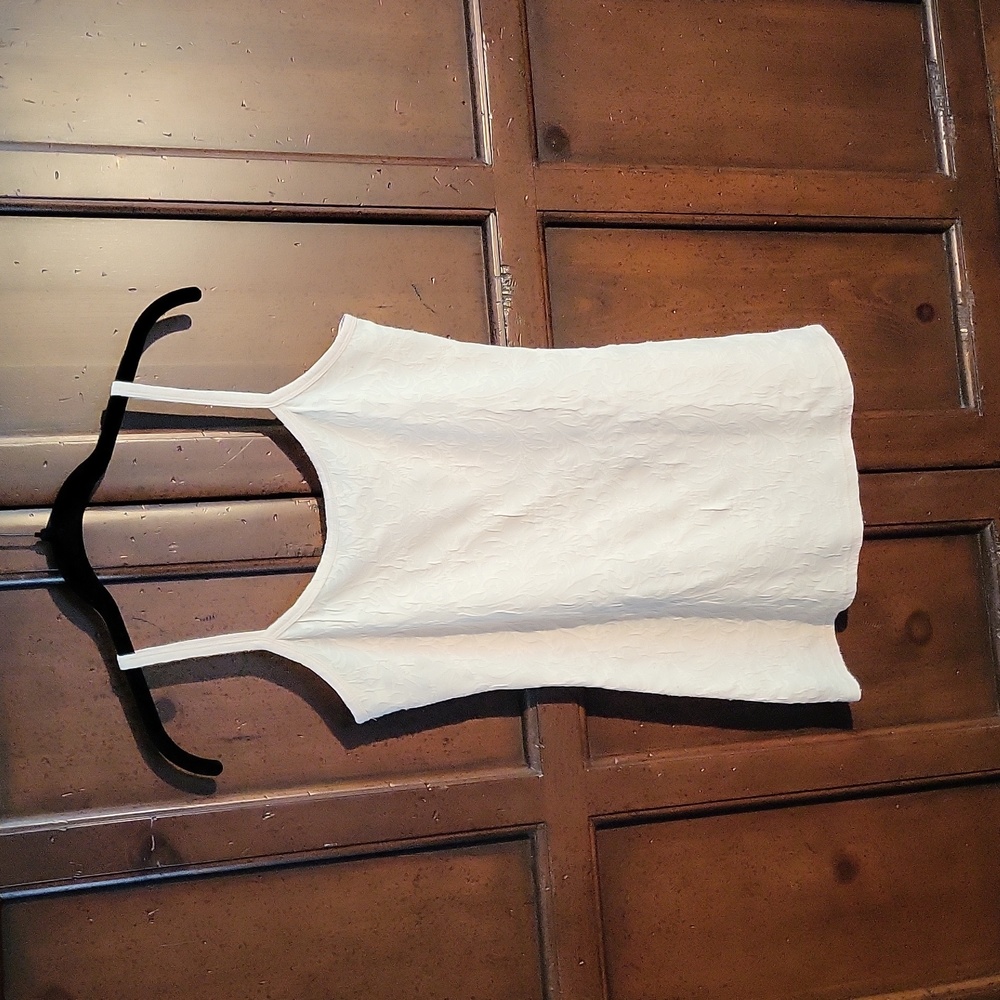 Really cute lazy tank top.